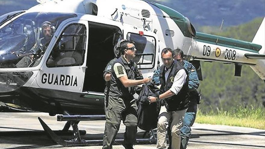 Fallecen tres personas tras estrellarse una avioneta en Málaga