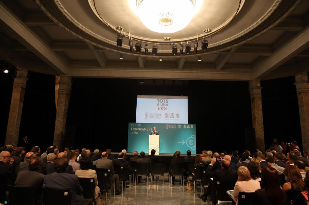 Acto en el Círculo de Bellas Artes de Madrid para exigir un cambio en el modelo de financiación