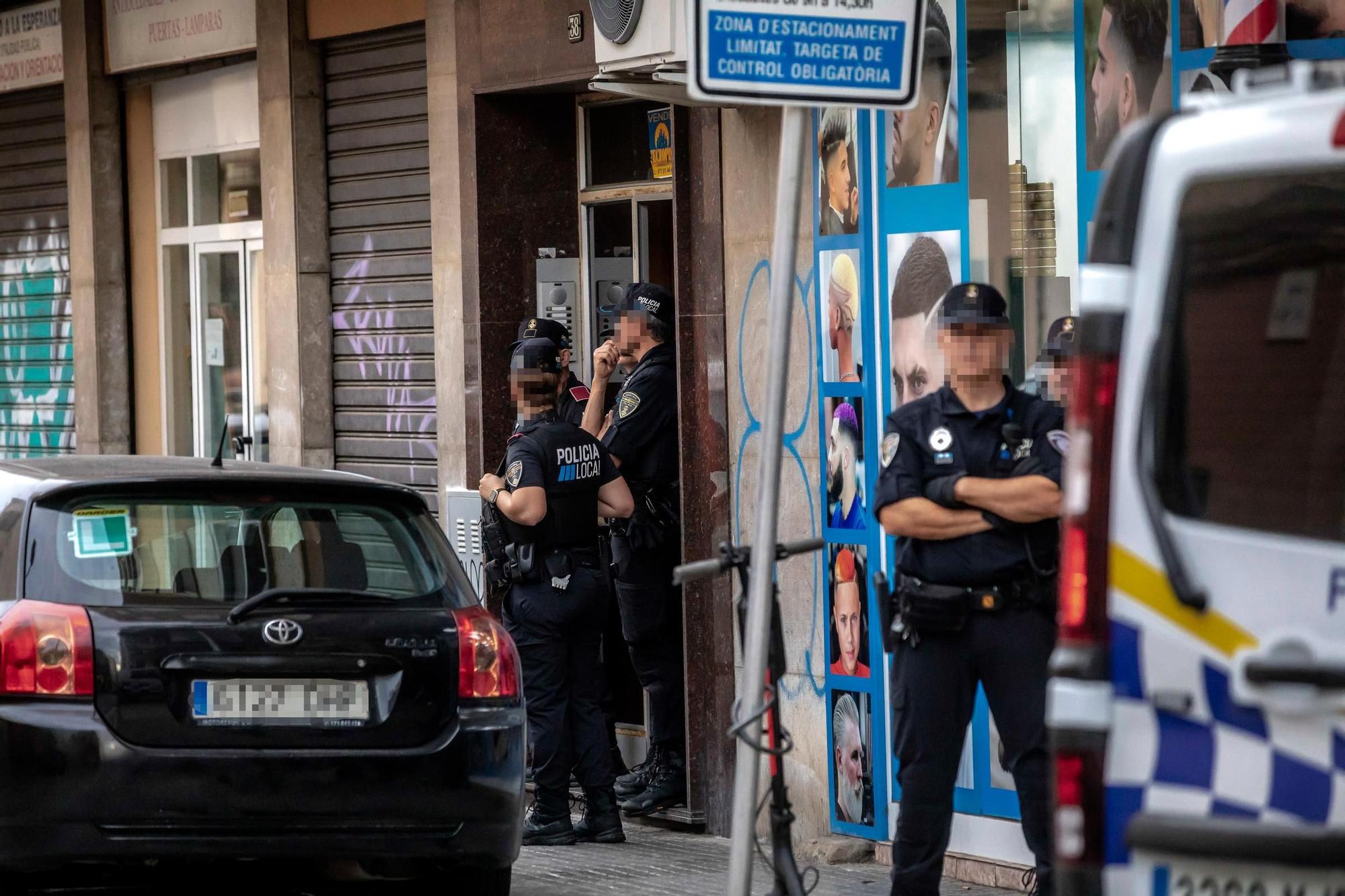 FOTOS | Violento altercado en la plaza de las Columnas de Palma