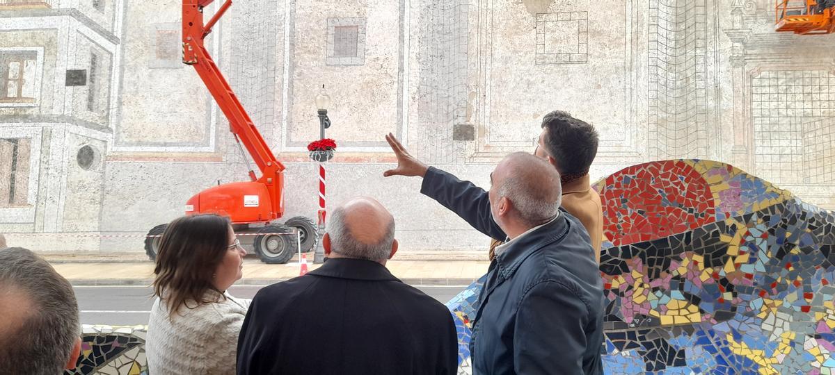 El obispo ha presenciado en primera persona el estado de los trabajos.