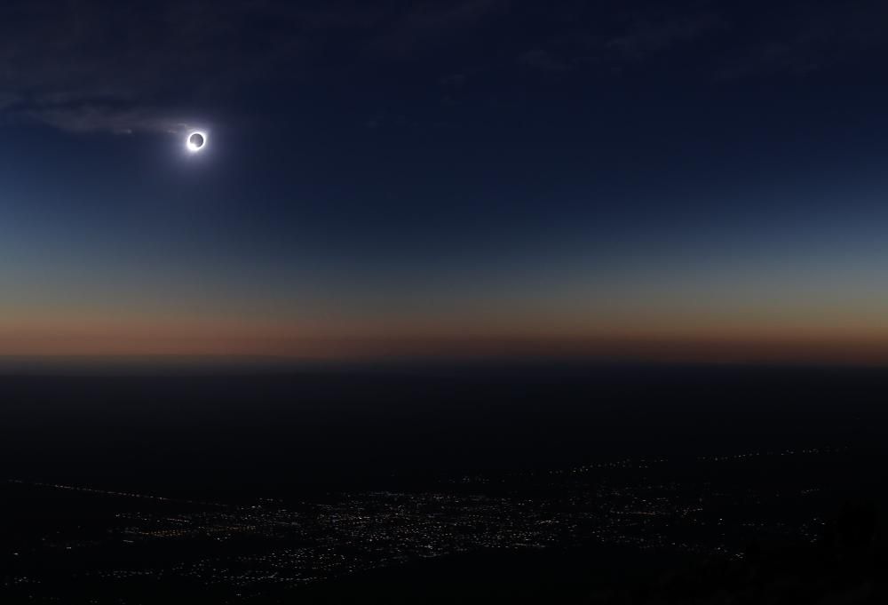Así se ha visto el eclipse solar total en Sudaméri