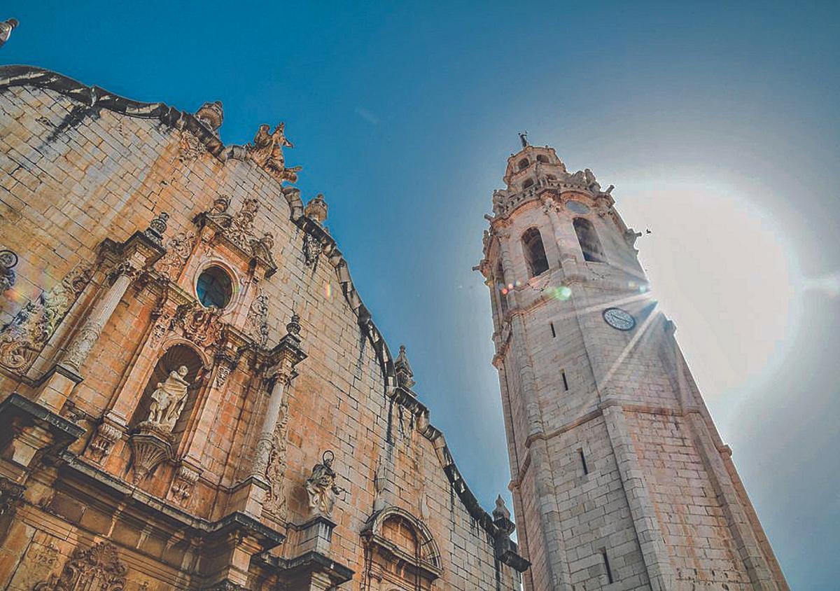 Vestigios históricos y playas idílicas se conjugan en este municipio que sorprende a toda clase de visitantes.