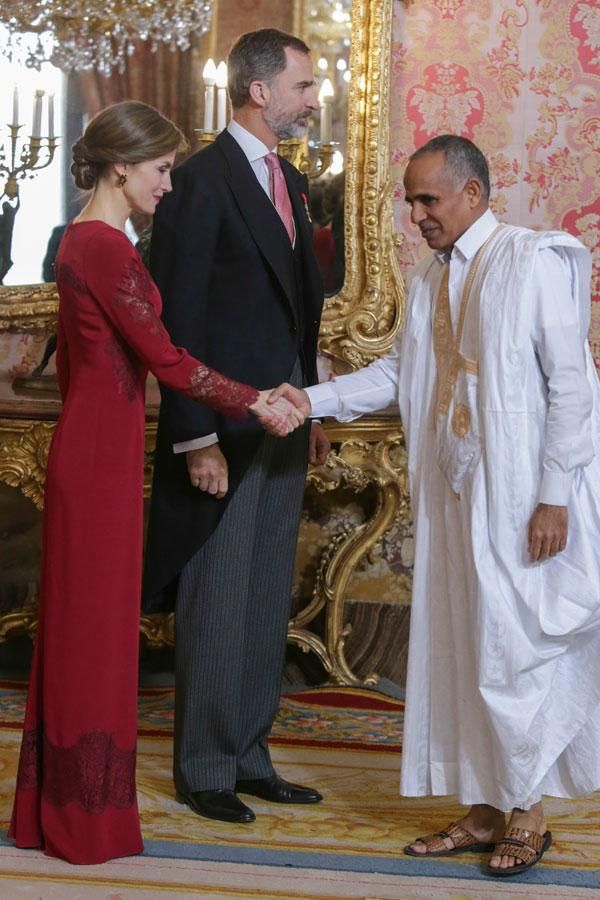 eL vestido rojo firmado por Felipe Varela de Letizia Ortiz