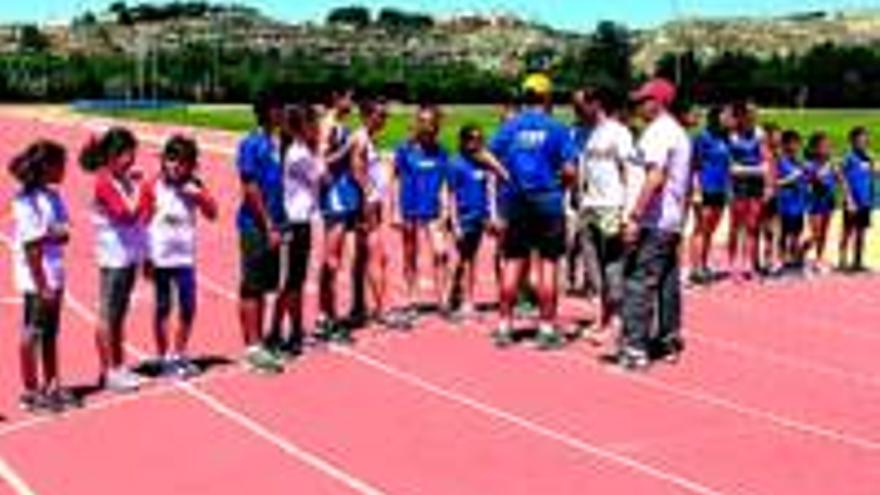 Un clinic para disfrutar del atletismo