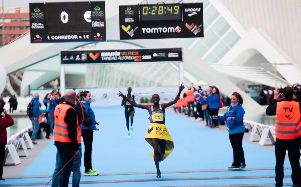 Kipchirchir gana el Maratón de Valencia