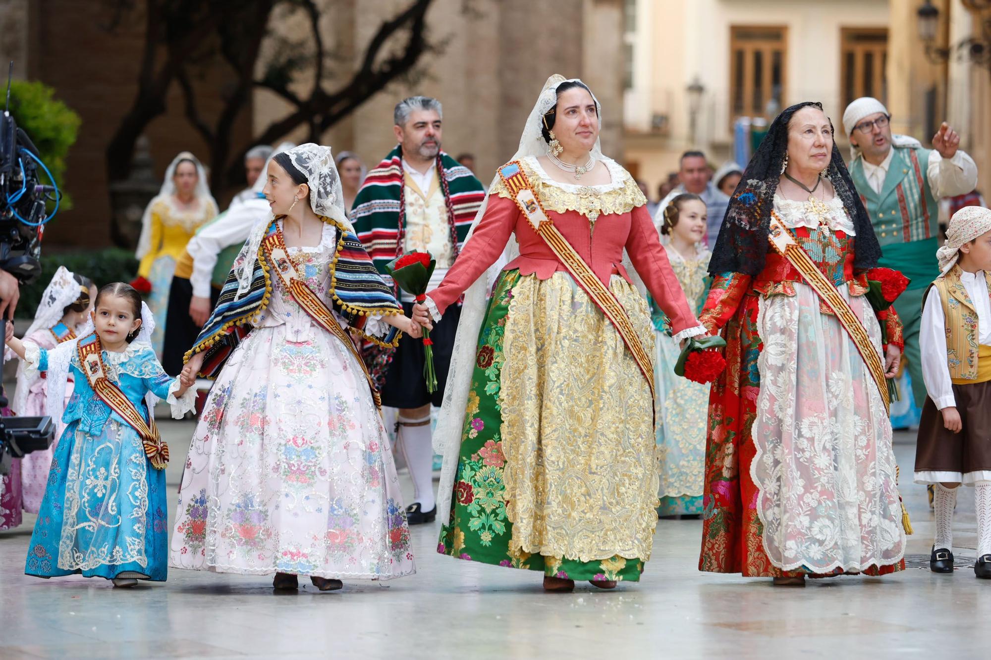 Búscate en el primer día de la Ofrenda en la calle San Vicente entre las 17:00 y las 18:00