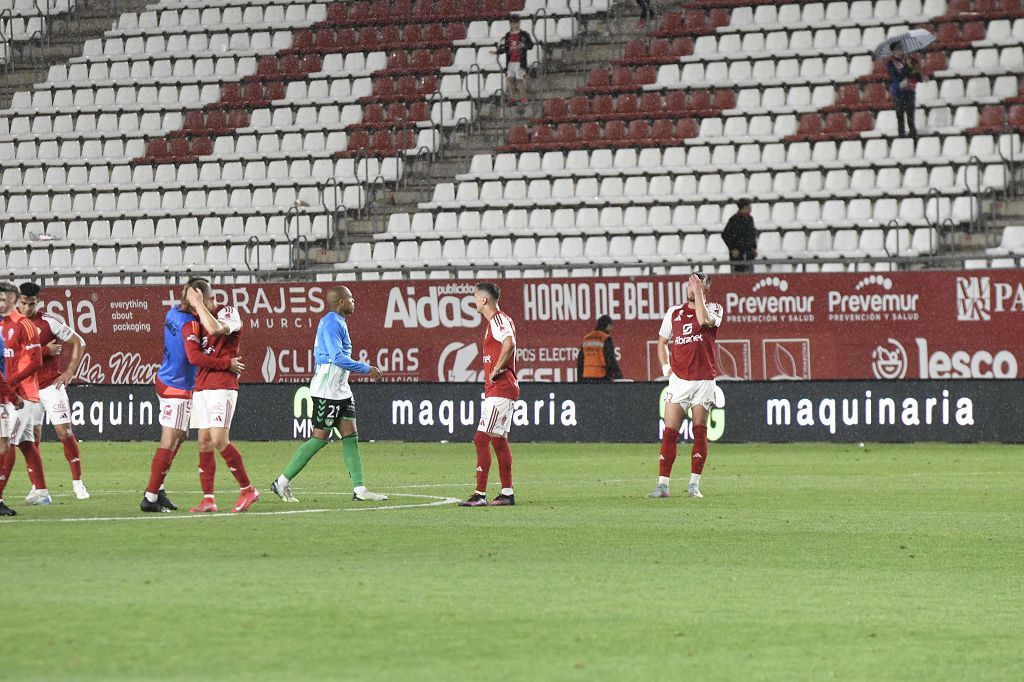 Las mejores imágenes del partido entre el Real Murcia y el Antequera
