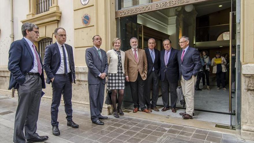 La línea de Teruel podría sacar un millón de toneladas de la carretera