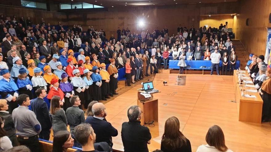 Acto académico de Santo Tomás en la Facultad de Económicas. // Marta G. Brea