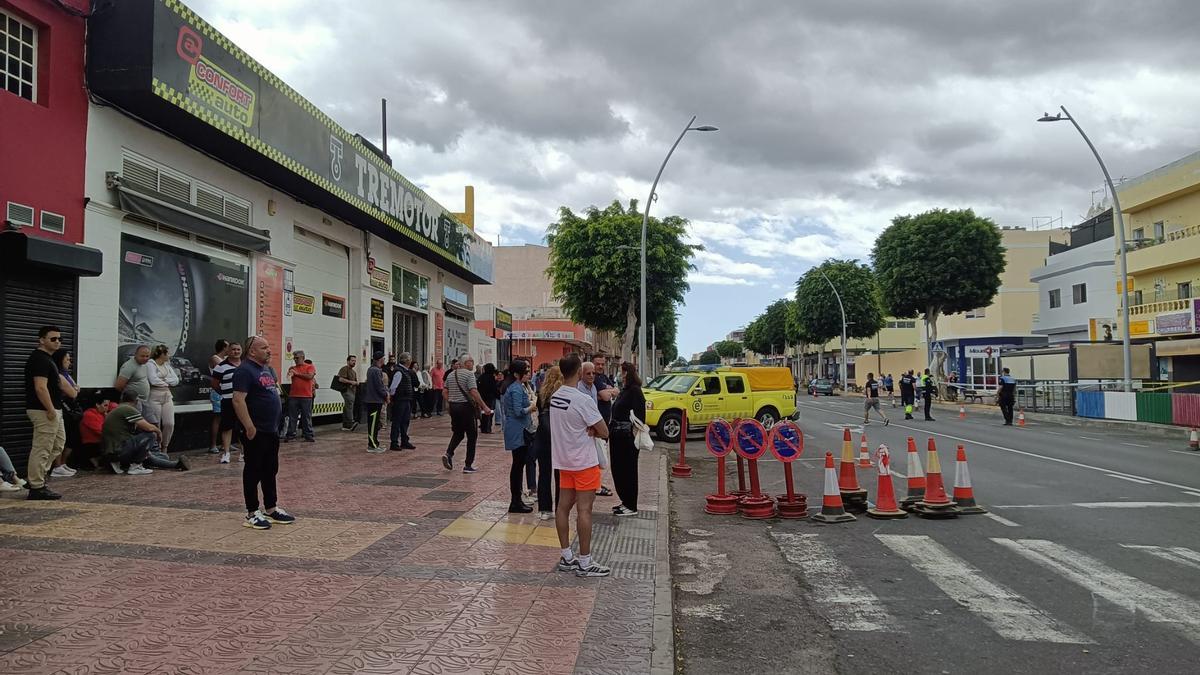 Desalojan un edificio en Vecindario por riesgo de colapso inminente