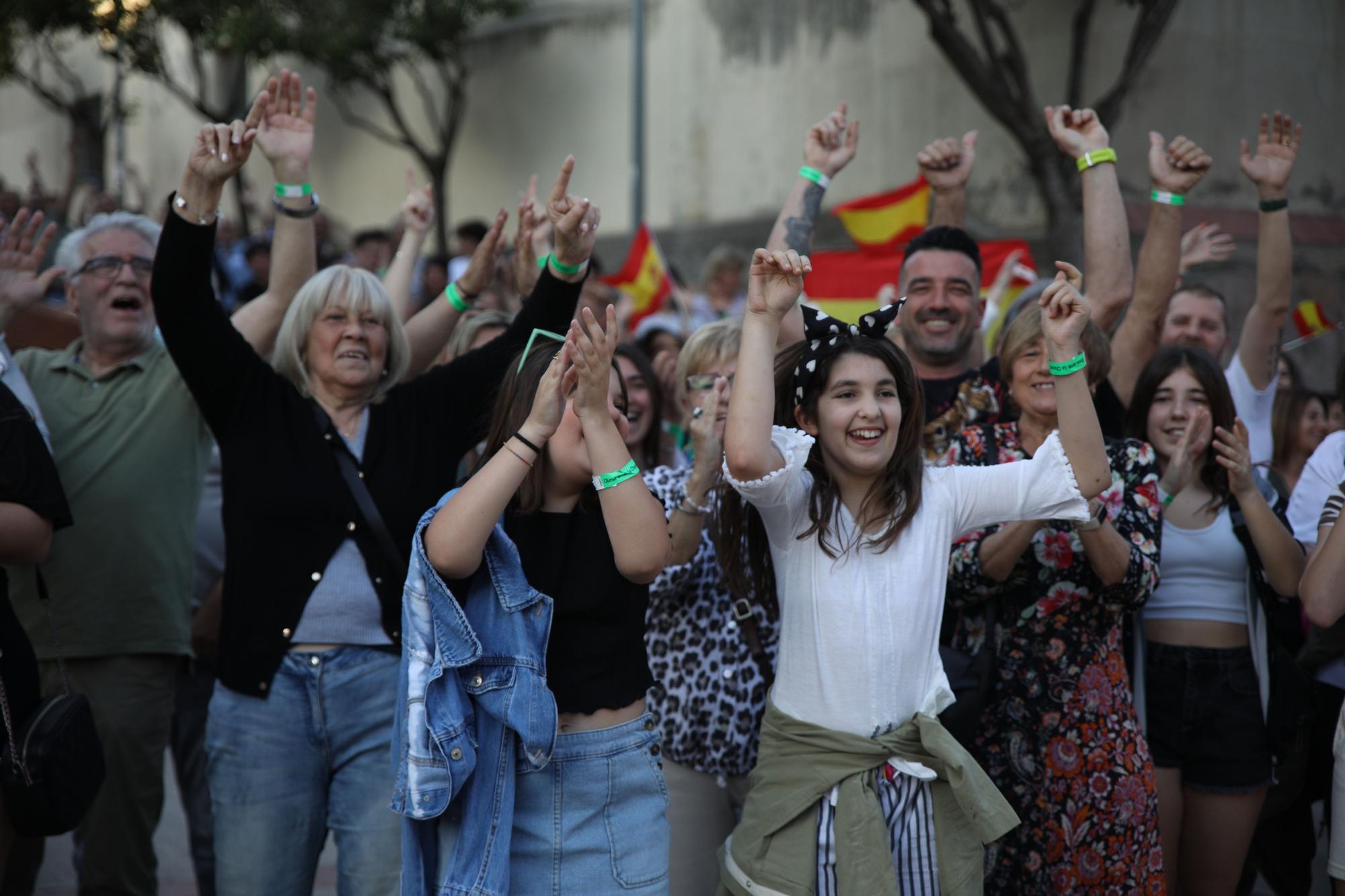 Eufòria a Olesa després de conèixer la tercera posició de Chanel Terrero a Eurovisió