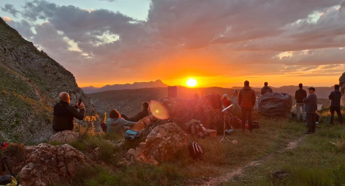 La luz obró el prodigio: los asistentes revivivieron el tiempo de al-Azraq