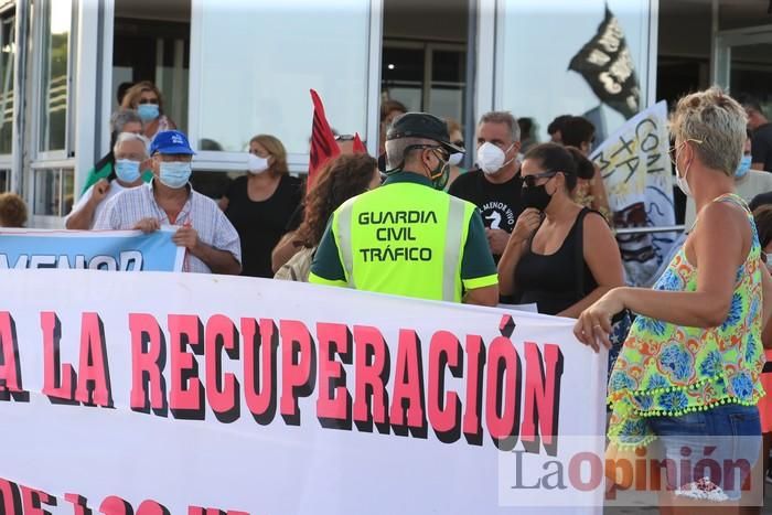 Protesta contra el estado del Mar Menor