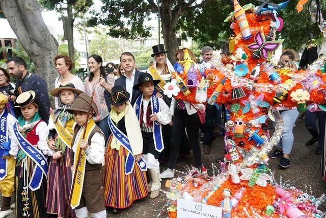 Concurso de Cruces de Flores Naturales