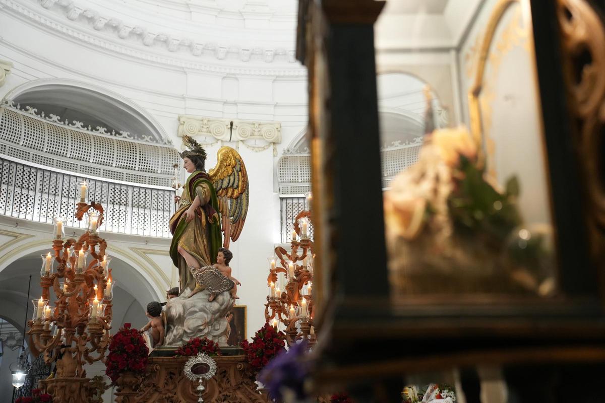 La lluvia impide la procesión de San Rafael La lluvia impide la procesión de San Rafael