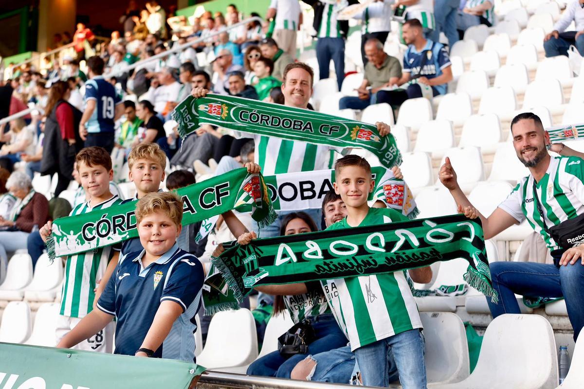 Córdoba CF-Albacete | Las imágenes de la afición en El Arcángel