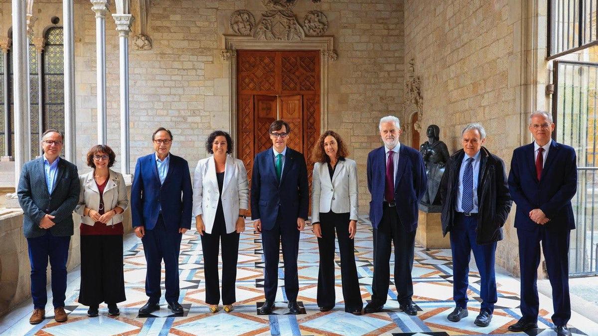 Illa yeni bölgesel finansman için uzmanlardan oluşan komisyonla görüştü