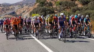 La Vuelta vive un último esprint bajo el calor de Sevilla