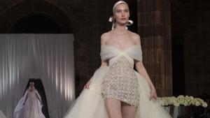 Desfilada de Giambattista Valli, en l’edició passada de la BBFW. | MARTA PÉREZ / EFE