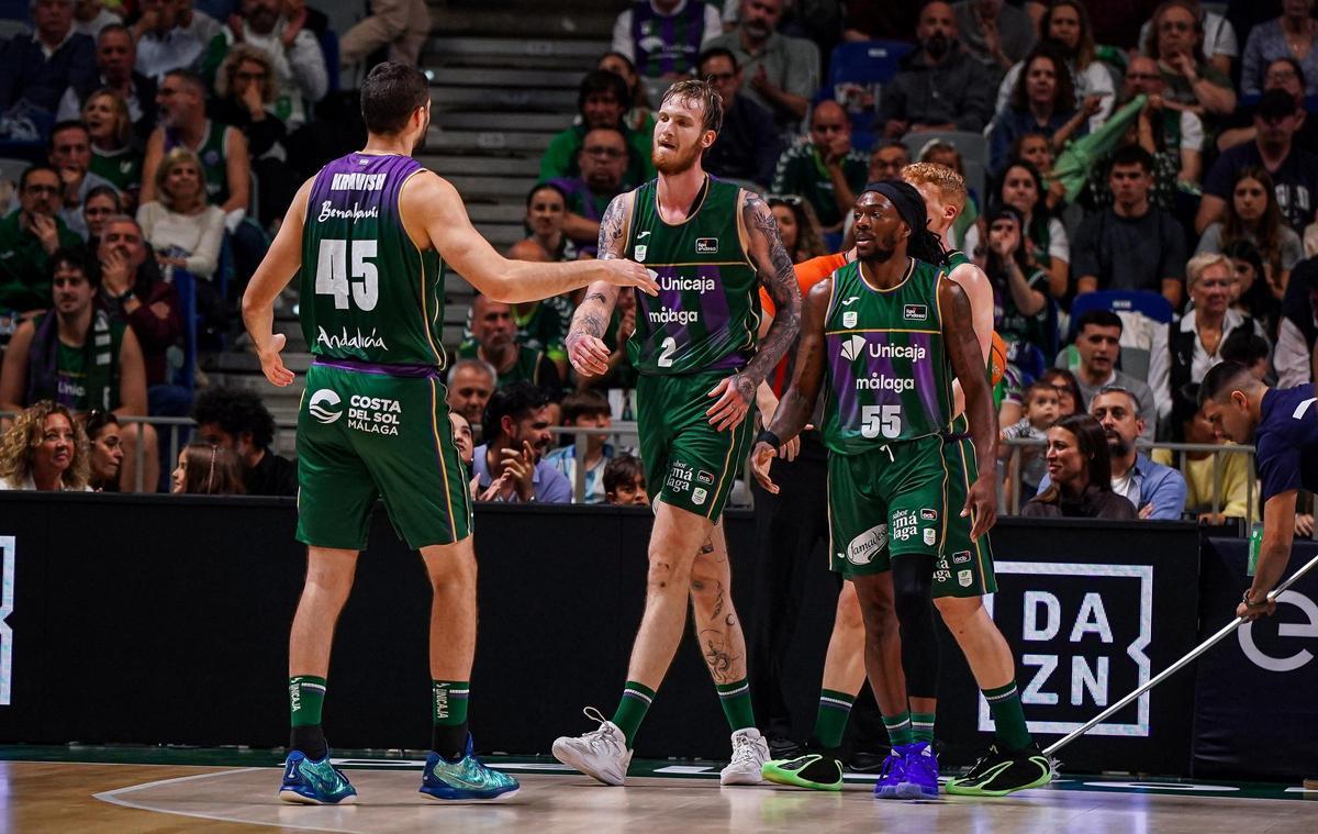 Victoria cómoda del Unicaja ante el Hiopos Lleida.