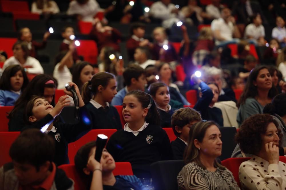 Encuentro alumnos de primaria en el HUCA