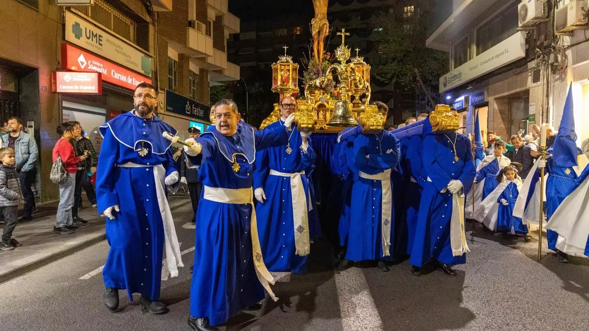 Aniversario de brillantes para la cofradía de la Piedad y Caridad