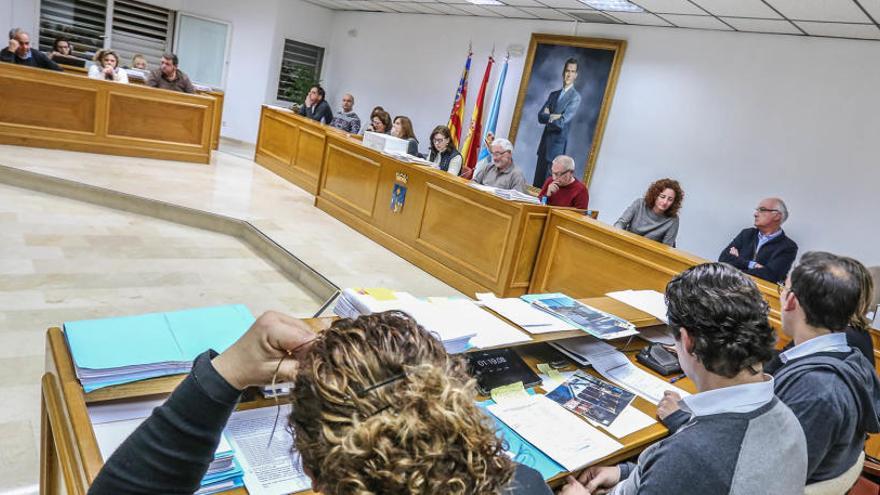 Torrevieja solo ejecutó el 70% de su presupuesto de gastos en 2016, según el PP