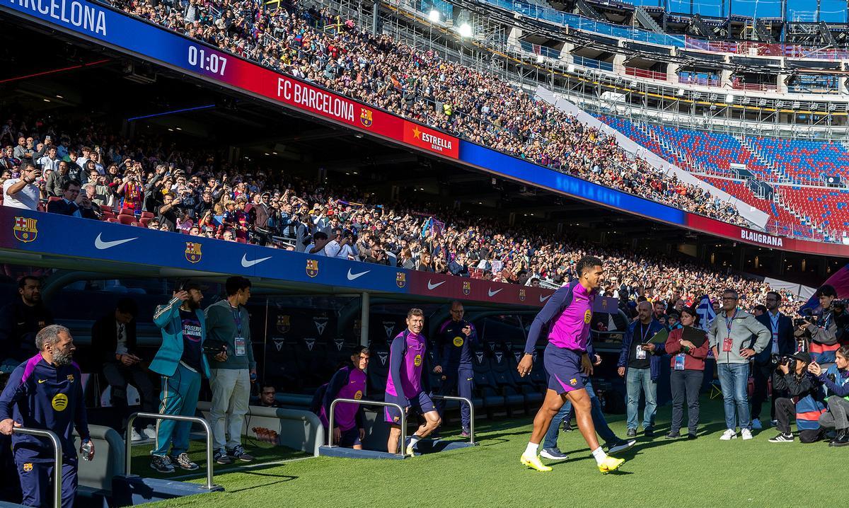 Primer entreno del Barça en el renovado Camp Nou