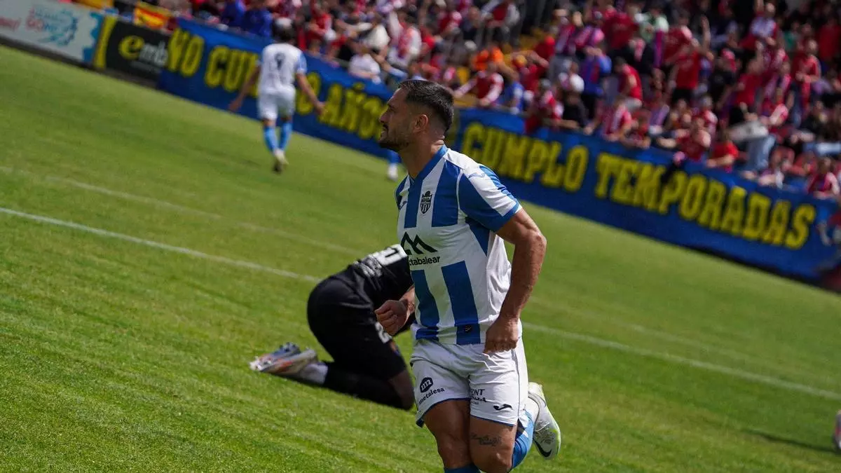 El Atlético Baleares da por bueno el empate en Teruel