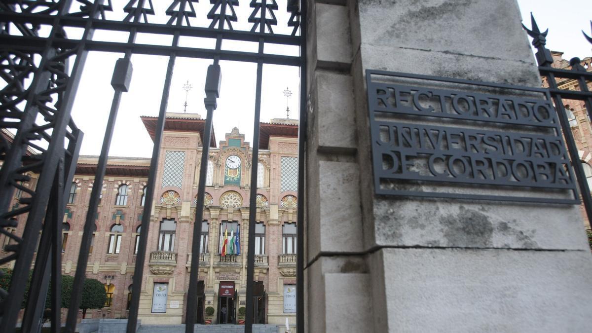 Fachada del edificio del Rectorado de la UCO.