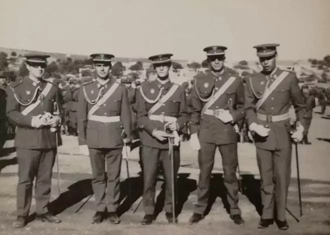 De Felipe González a Pedro Sánchez: las caras conocidas que formaron filas en el CIR de Cáceres