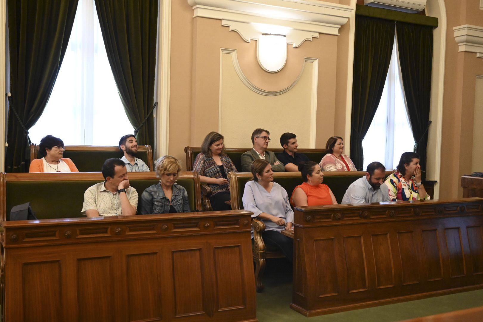 Las emotivas imágenes del último pleno de la legislatura en el Ayuntamiento de Castelló