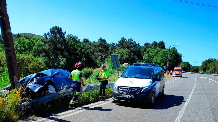 Accidente en Melón, esta mañana. // FdV