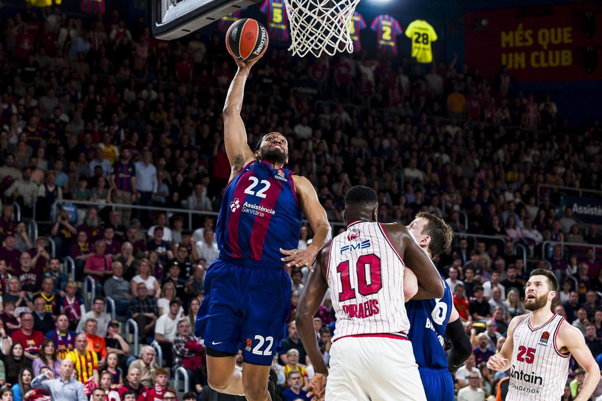 Jabari Parker of FC Barcelona in action during the Turkish Airlines EuroLeague, match played between FC Barcelona and Olympiacos Piraeus at Palau Blaugrana on April 26, 2024 in Barcelona, Spain.