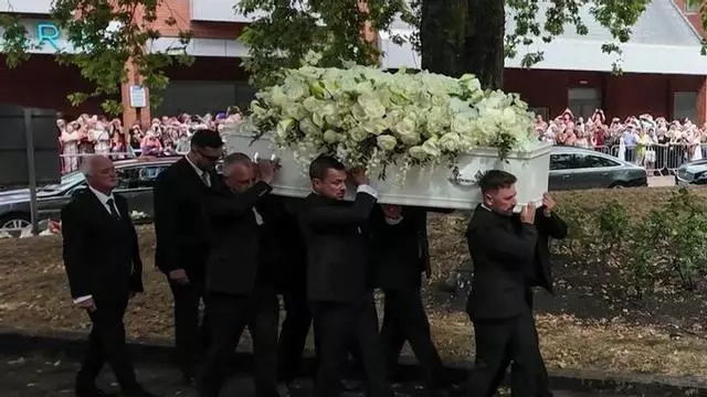 Emotivo homenaje a Bonnie Tyler en su ciudad natal