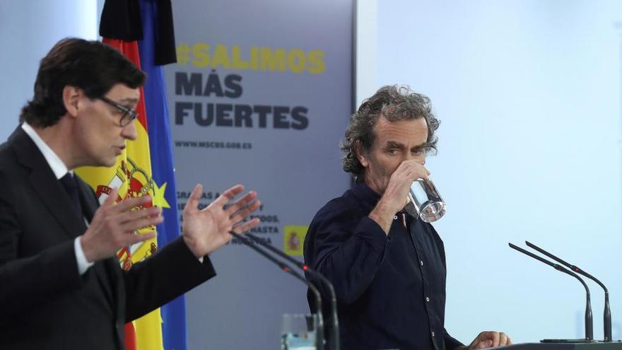 Salvador Illa y Fernando Simón en rueda de prensa.