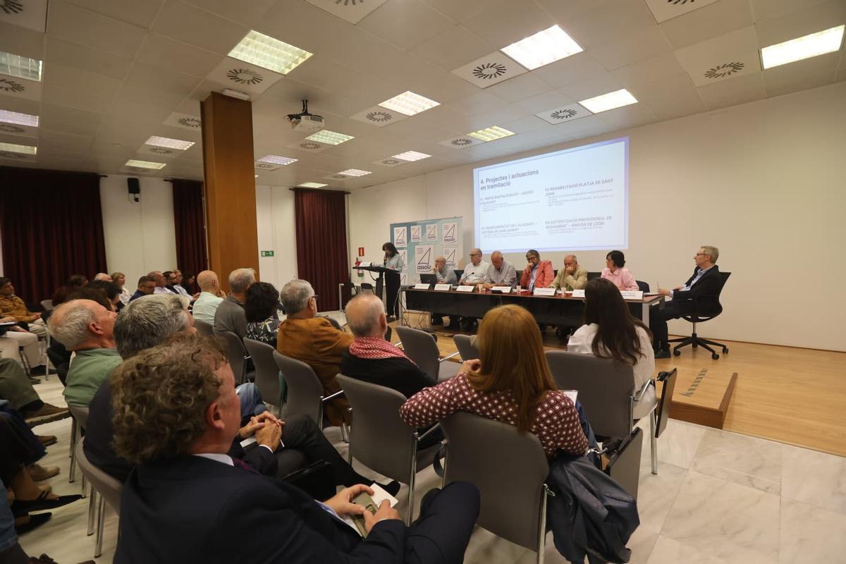 A snapshot of the round table held this Thursday afternoon in Alicante