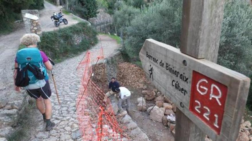 Los trabajos se realizan donde empieza el camino.