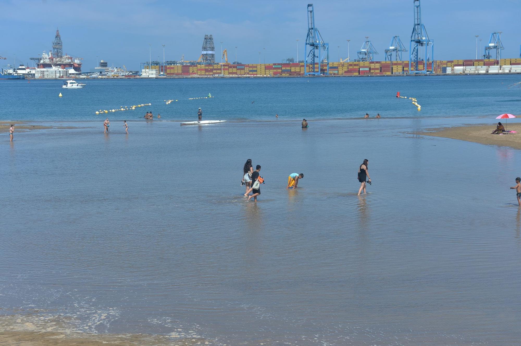 Charca en la Playa de las Alcaravaneras