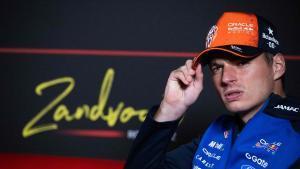 TOPSHOT - Red Bull Racings Dutch driver Max Verstappen smiles during a press conference ahead of the Formula One Dutch Grand Prix at The Circuit Zandvoort, western Netherlands, on August 20, 2026. (Photo by JOHN THYS / AFP)