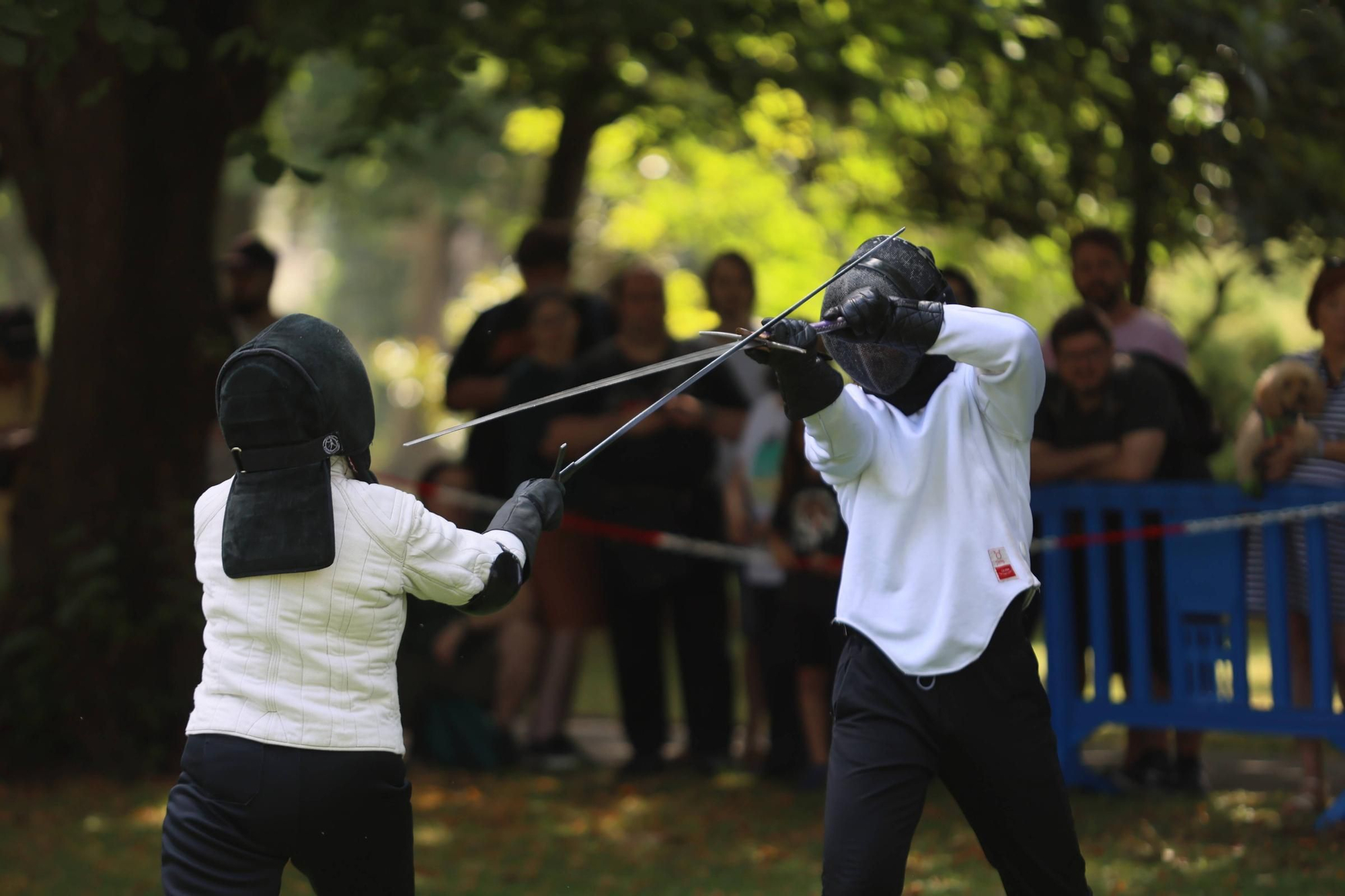 EN IMÁGENES: Los talleres de esgrima del Festival Celsius en Avilés