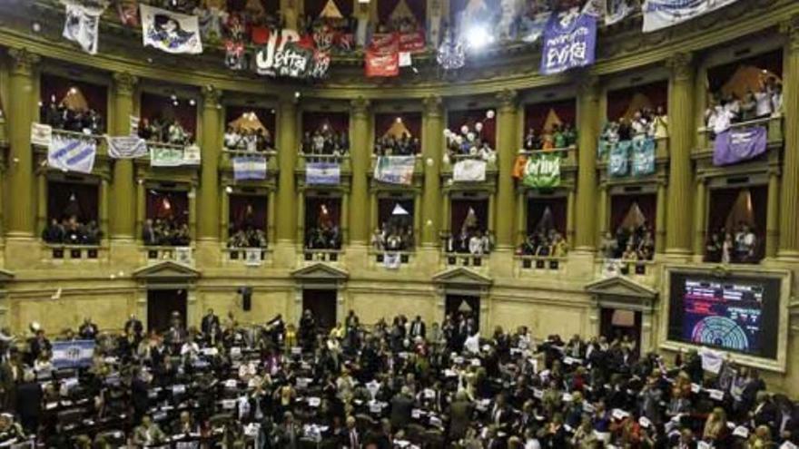 El Congreso argentino aprueba por mayoría la expropiación de YPF