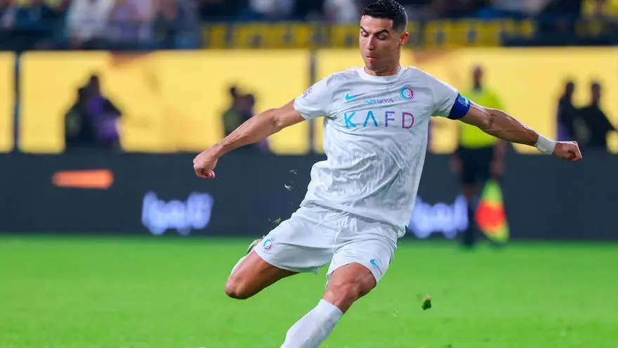 ¡1200 partidos oficiales de Cristiano Ronaldo! Y no se podía quedar sin marcar...