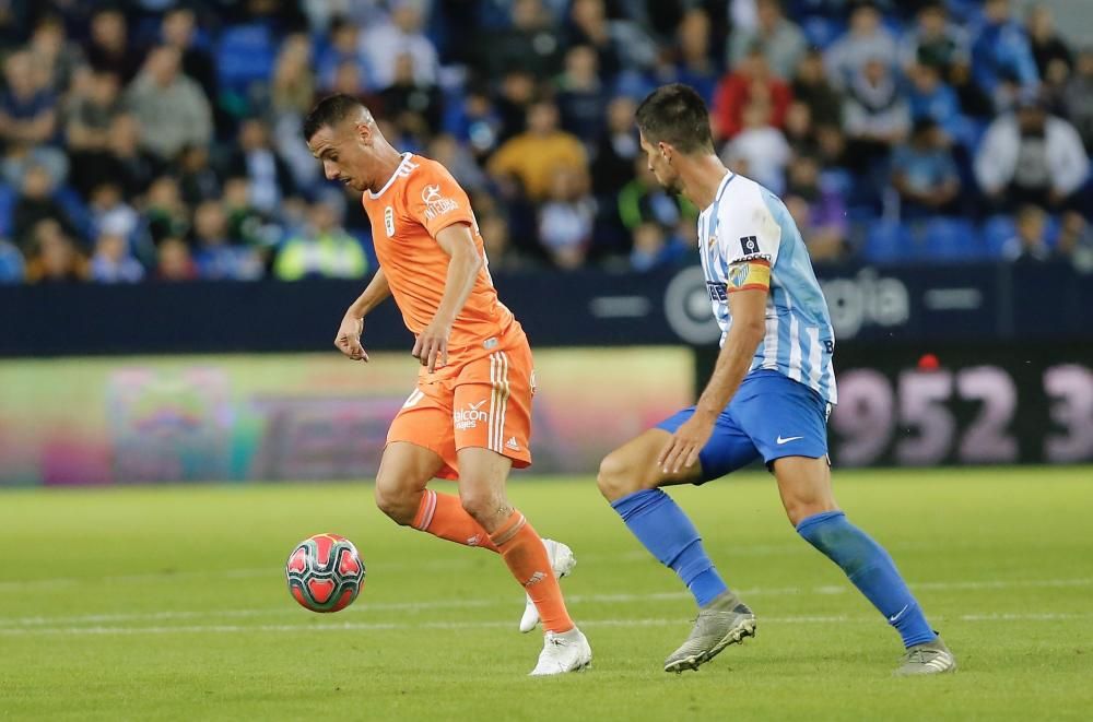 El partido entre el Málaga y el Oviedo, en imágenes