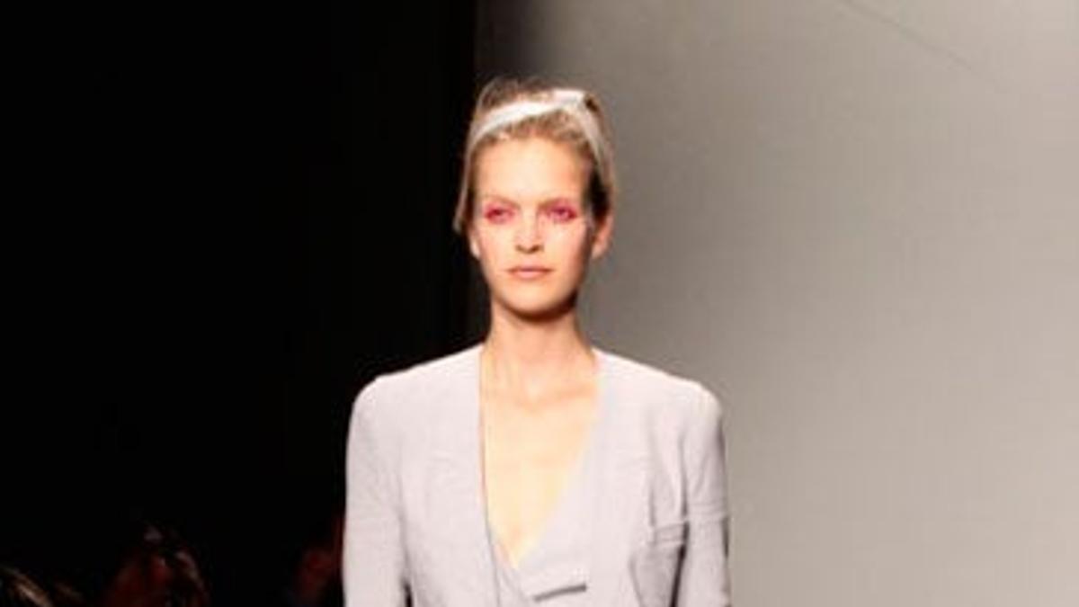 ¿Por qué nos gusta el desfile de Donna Karan en MBNYFW primavera/verano 2013?