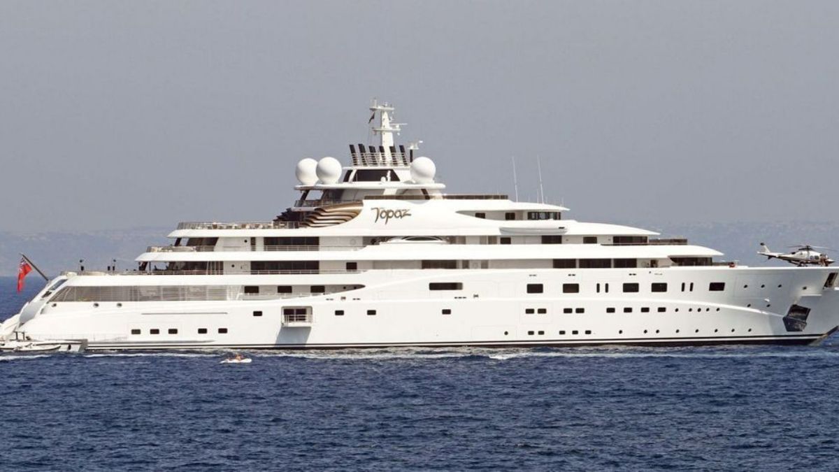 El yate ‘Topaz’ costó la friolera cifra de 533 millones de euros y es uno de los barcos privados más lujosos de todo el mundo.