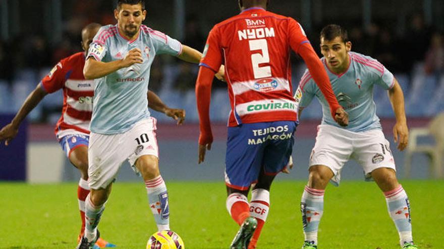 Último partido entre Celta y Granada en Balaídos // R. GROBAS