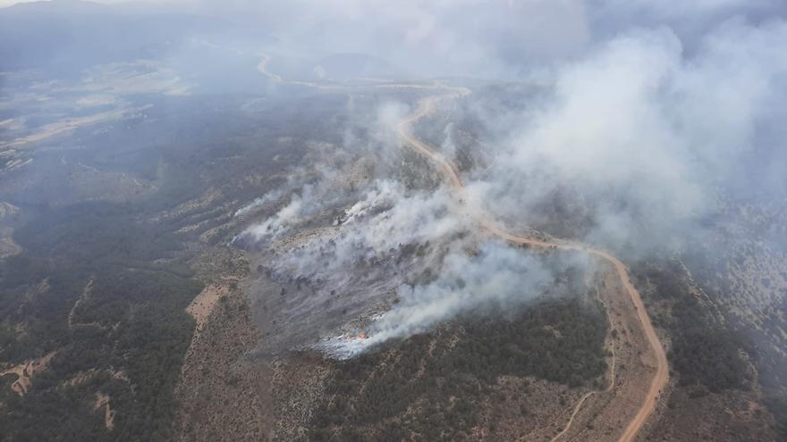 Tres rayos provocan incendios en Aras de los Olmos