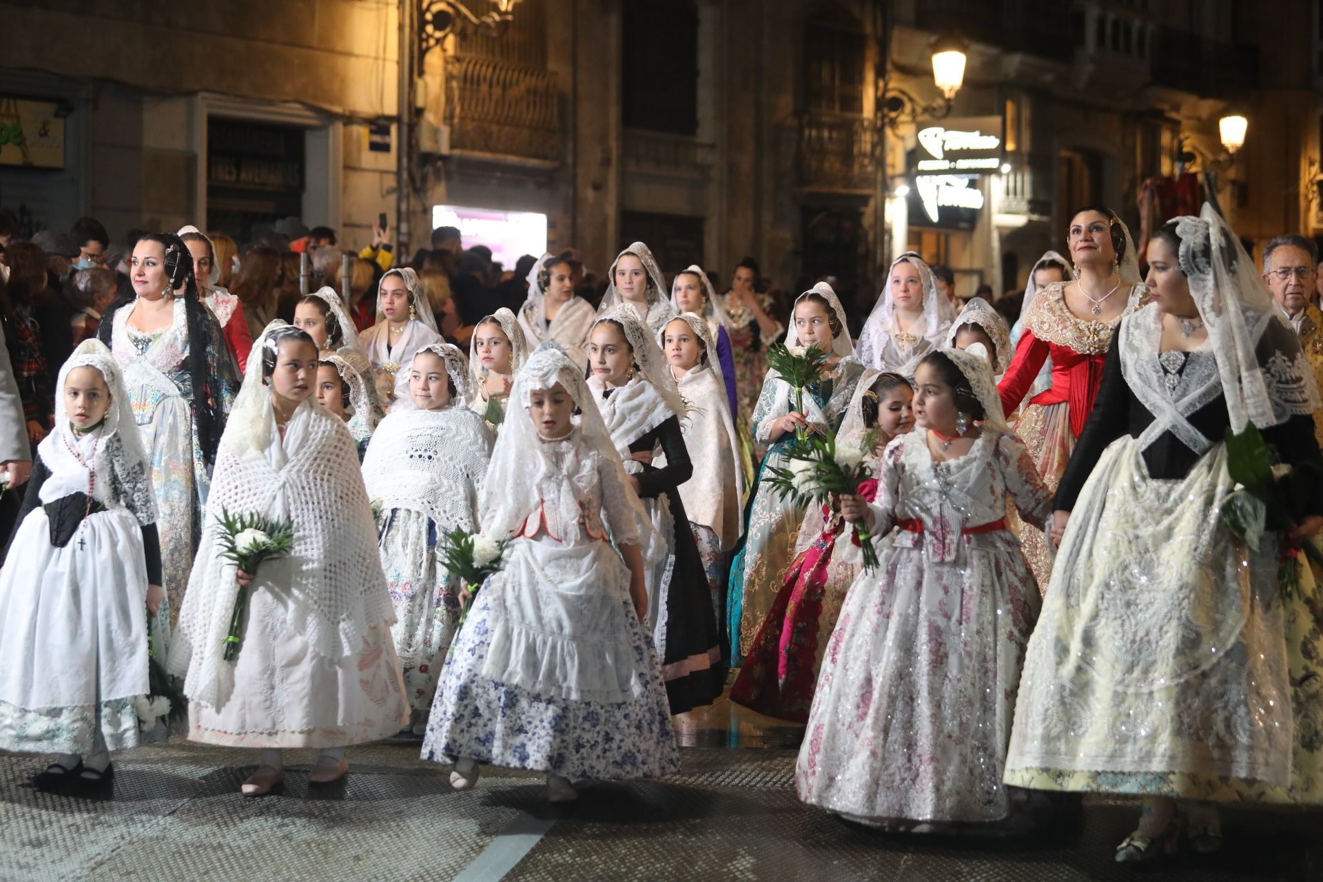 Búscate en la Ofrenda por la calle Quart (entre 21.00 y 22.00 horas)