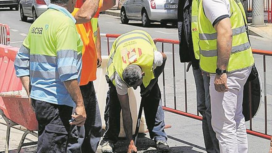 Eliminarán los codos que dificultan el alcantarillado en la calle Ermita